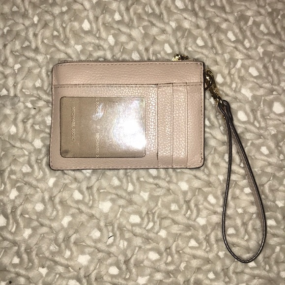 Michael Kors wristlet - Picture 2 of 4